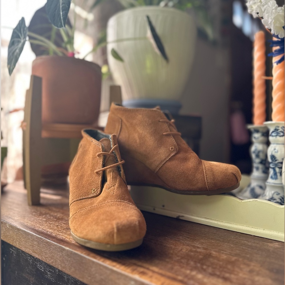Tom’s Wedge Lace Up Booties, Chestnut, Women’s 8